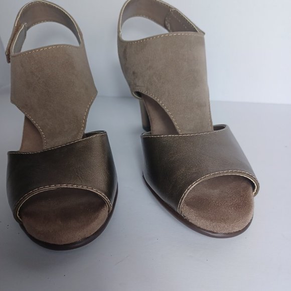 Women's Aerosols Chunky Strappy Comfort Peep Toe Sling Back Heel Shoes Size 8 - Picture 8 of 8